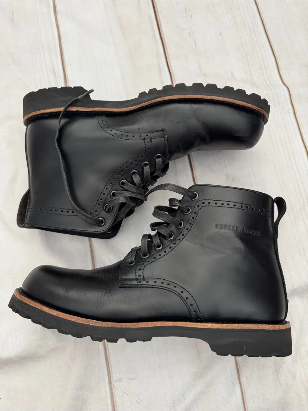 Men’s Broken Homme leather ankle boots